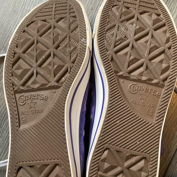 *SOLD* Women’s Purple Tie Dye Converse Hi Tops - Picture 3 of 3